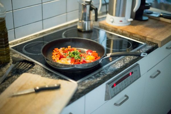 Top astuces pour tirer le meilleur d'une poêle en inox solide